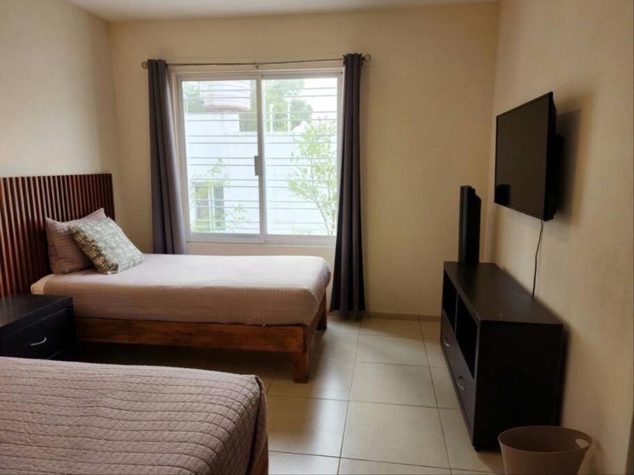 Casa Para Grupos Grandes Por El Iteso 瓜达拉哈拉 外观 照片