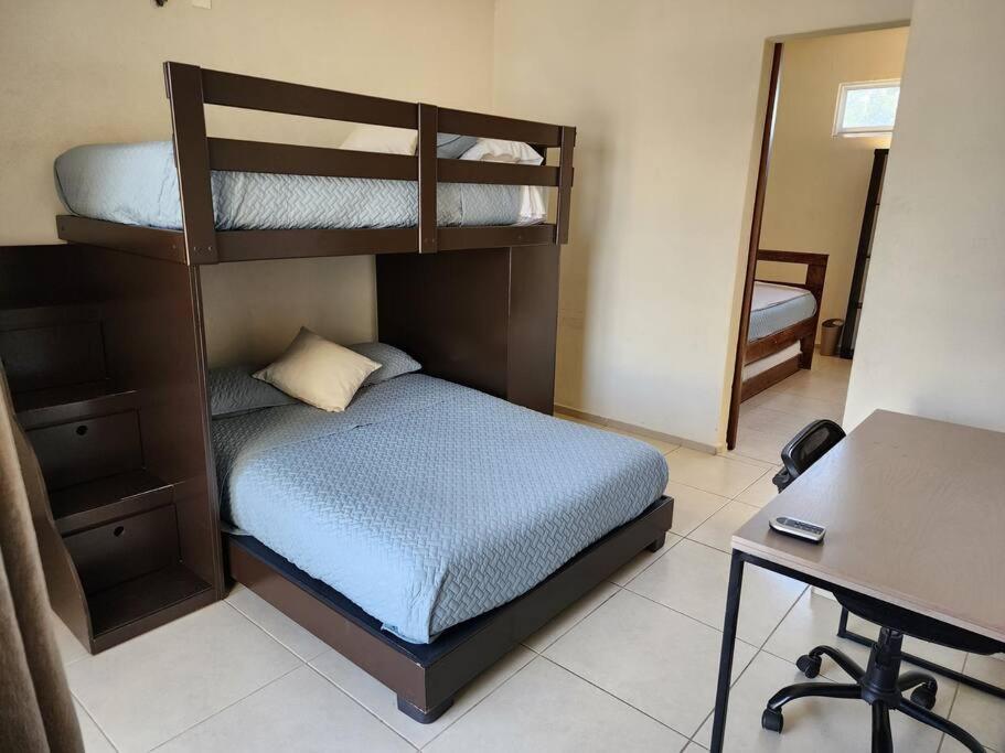 Casa Para Grupos Grandes Por El Iteso 瓜达拉哈拉 外观 照片