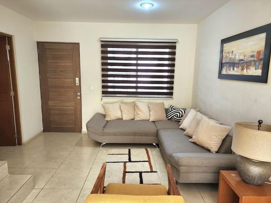 Casa Para Grupos Grandes Por El Iteso 瓜达拉哈拉 外观 照片